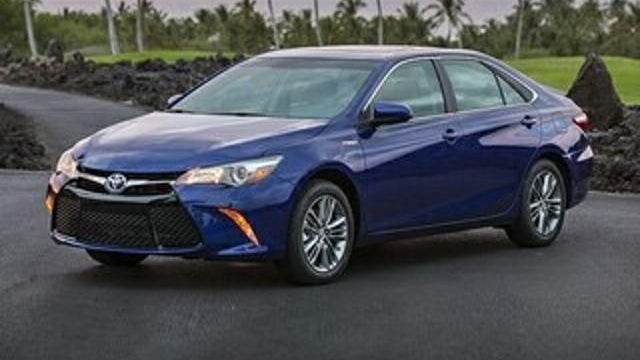 Preowned 2015 Toyota Camry Hybrid SE for Sale
