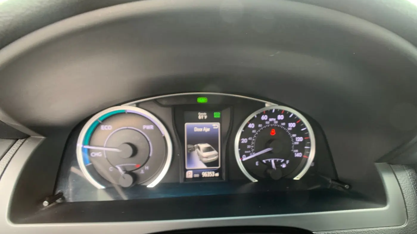 2015 Toyota Camry Hybrid SE
