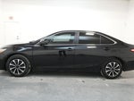 2017 Camry Hybrid Thumbnail 4