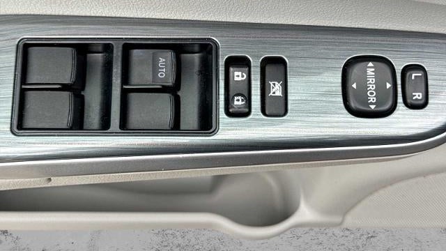 2012 Toyota Camry Hybrid LE