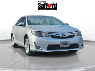 2014 Toyota Camry Hybrid with Classic Silver Metallic Exterior
