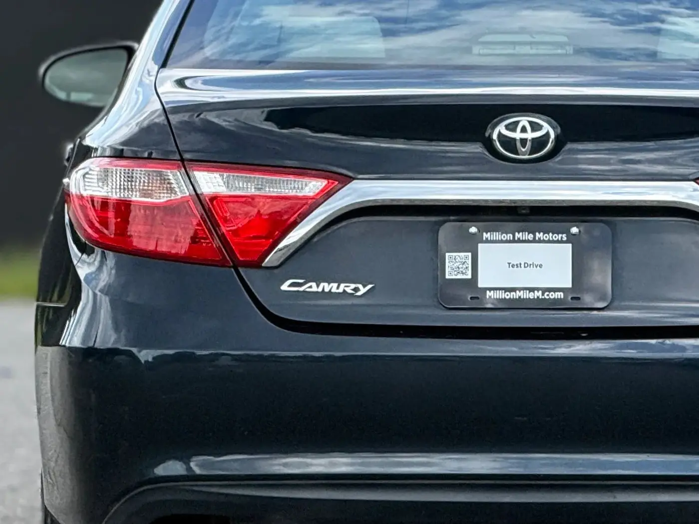 2017 Toyota Camry - $9,950
