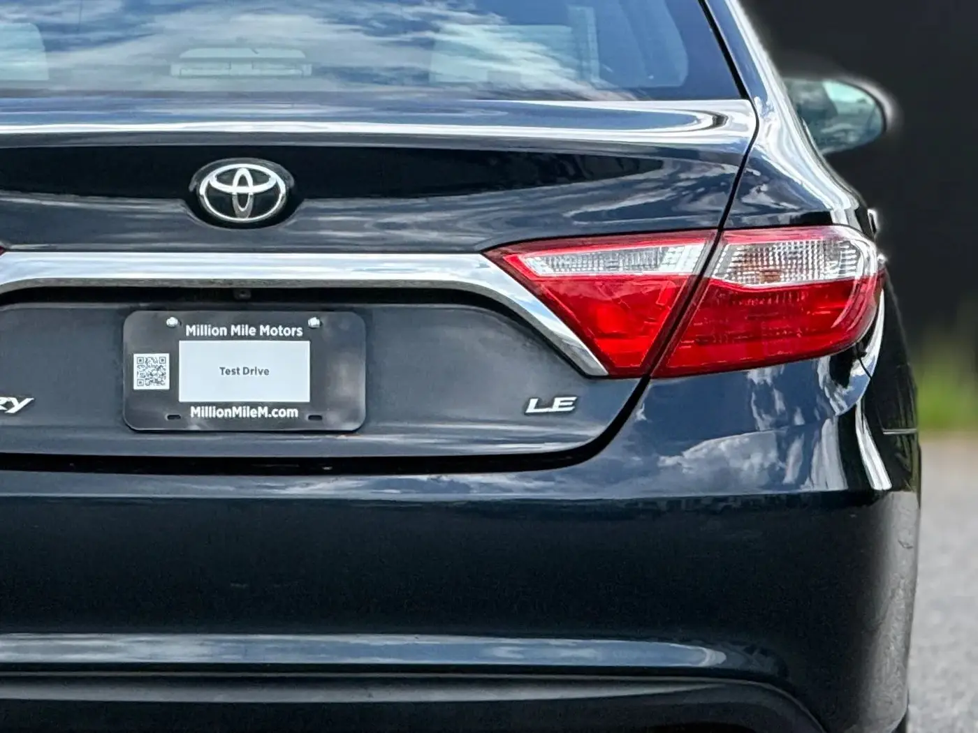 2017 Toyota Camry - $9,950