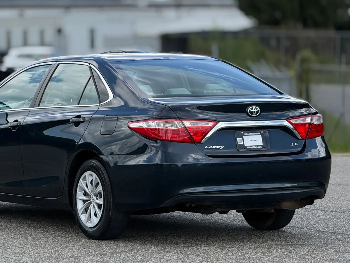 2017 Toyota Camry - $9,950