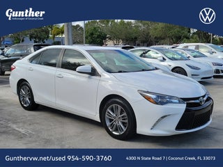2017 Toyota Camry with Super White Exterior