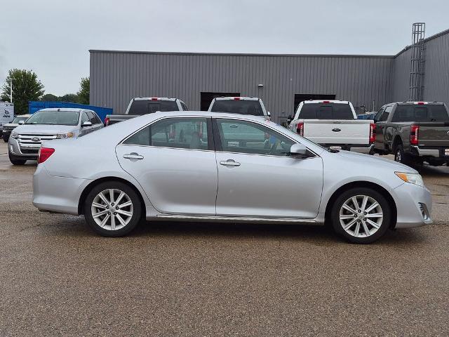 2014 Toyota Camry XLE — photo 1 of 12