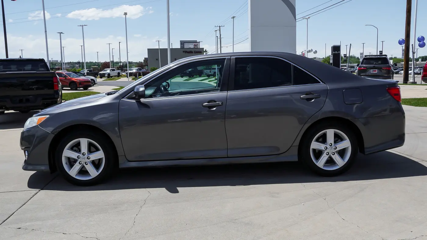 2013 Toyota Camry SE