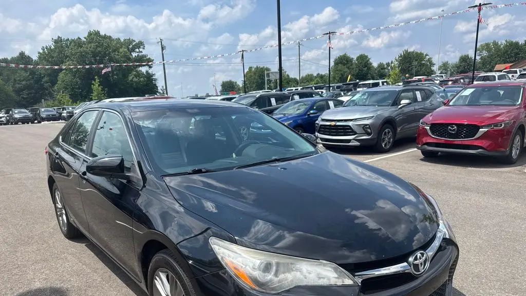 2017 Toyota Camry SE