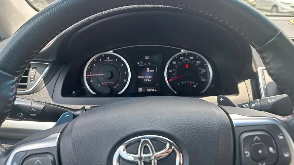 2017 Toyota Camry SE