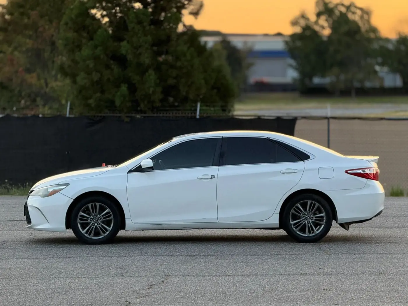 2016 Toyota Camry - $8,950