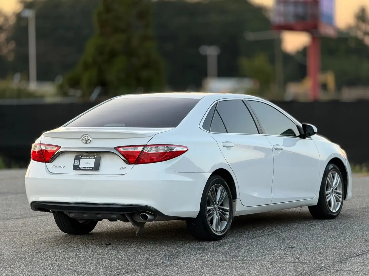 2016 Toyota Camry - $8,950
