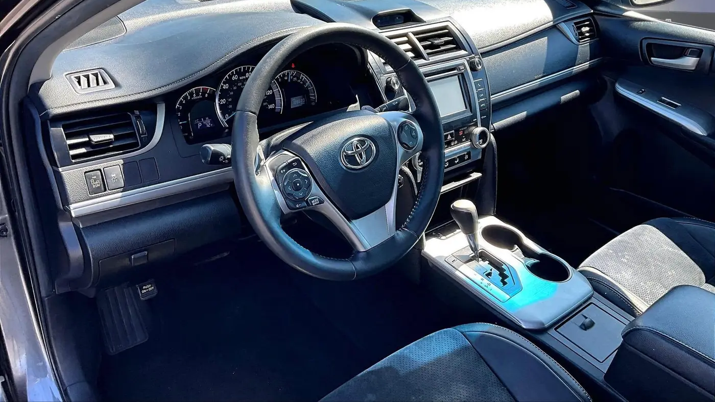 2014 Toyota Camry SE