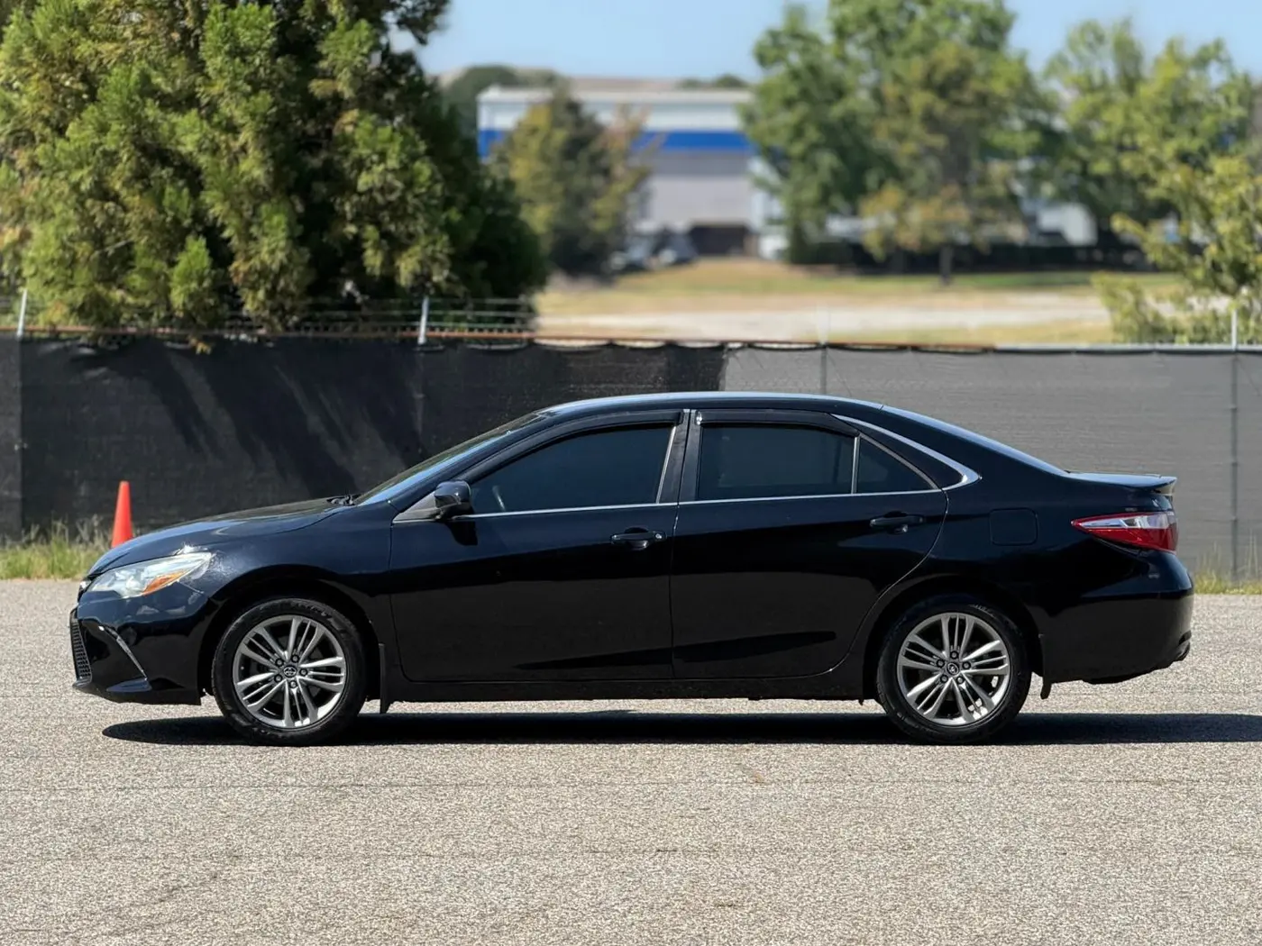 2016 Toyota Camry - $10,950