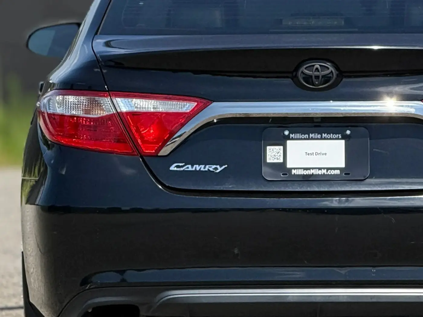 2016 Toyota Camry - $10,950