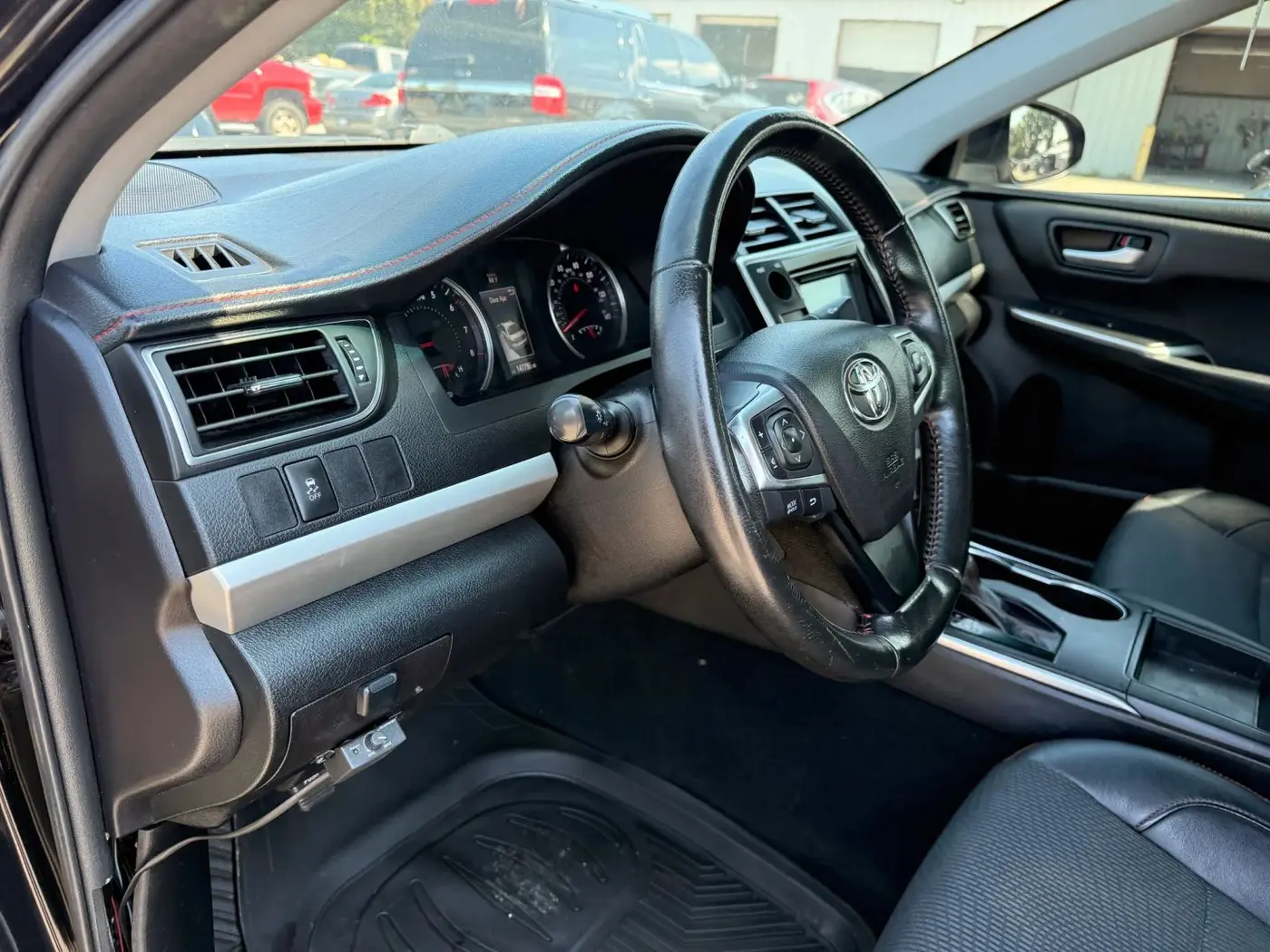 2016 Toyota Camry - $10,950