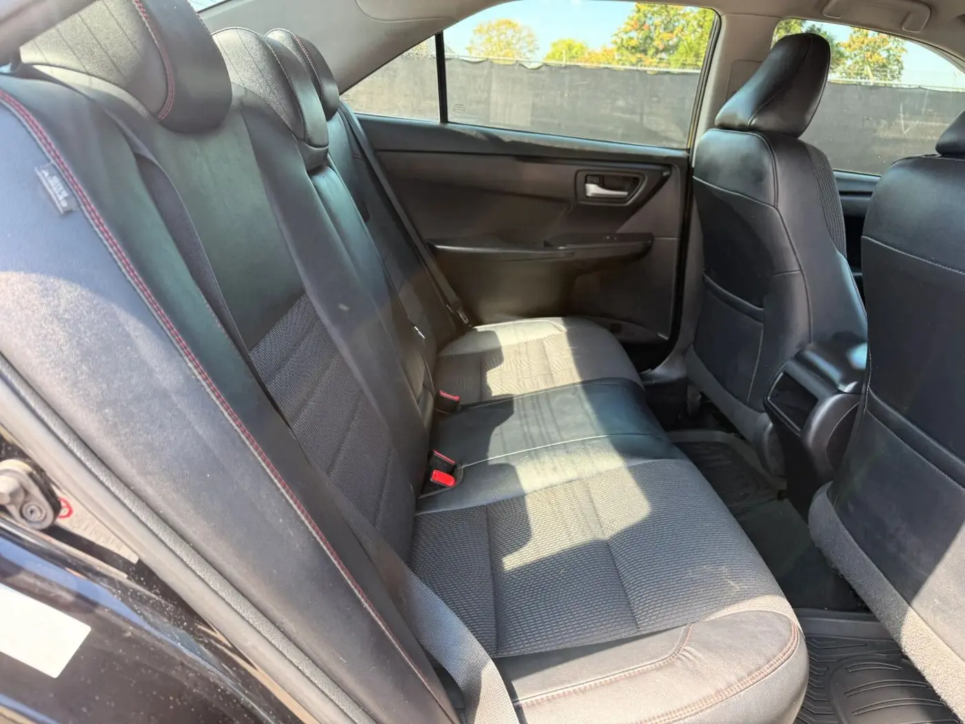 2016 Toyota Camry - $10,950