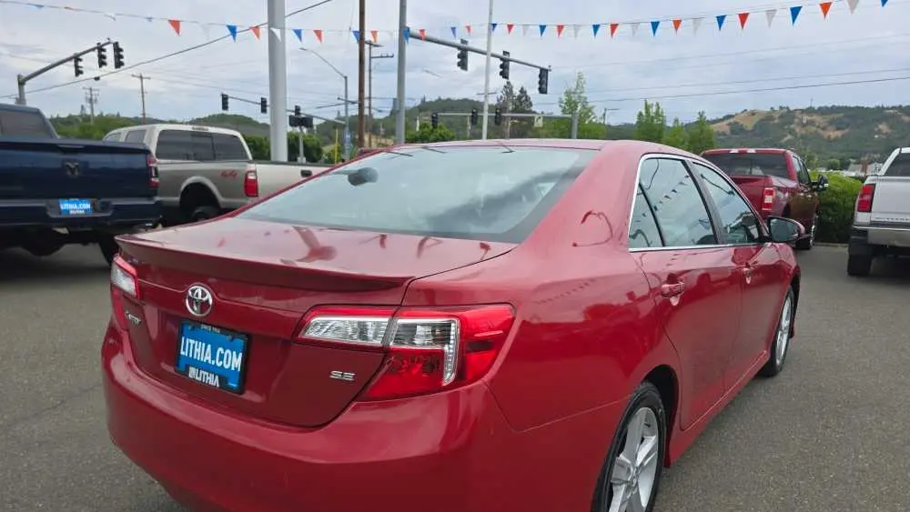 2014 Toyota Camry SE