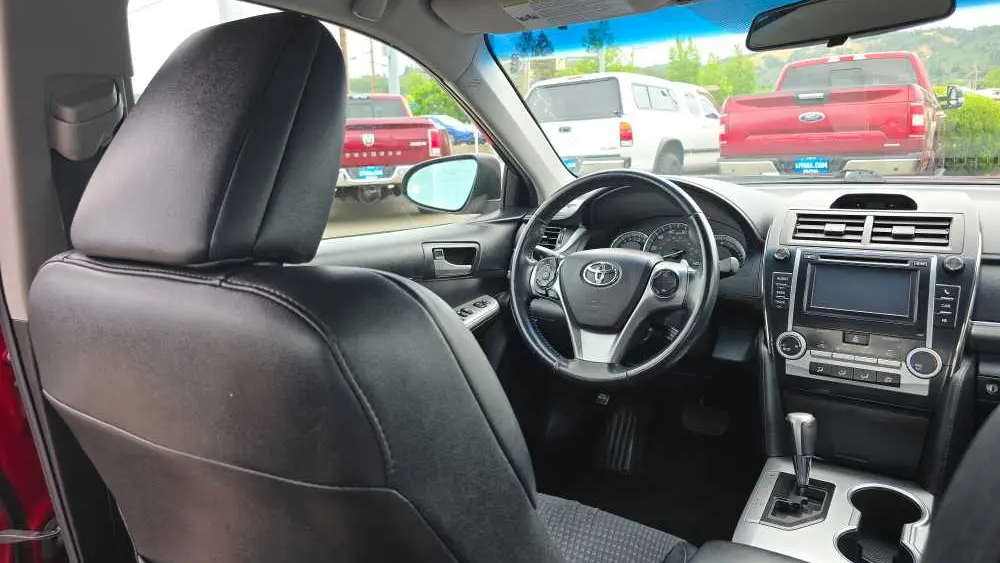2014 Toyota Camry SE