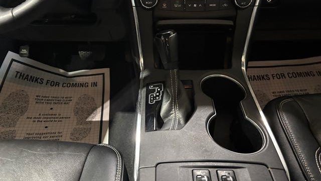 2016 Toyota Camry SE