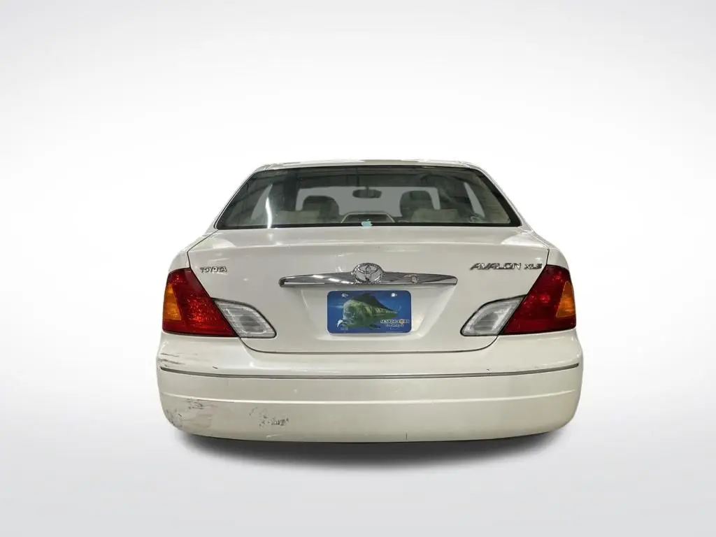 2002 Toyota Avalon - $2,999