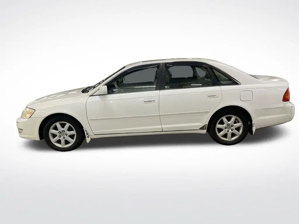 2002 Toyota Avalon - $2,999
