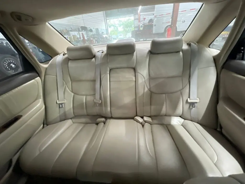 2002 Toyota Avalon - $2,999