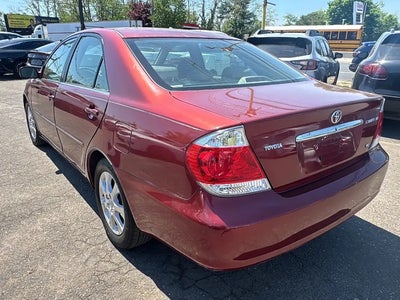 2005 Toyota Camry XLE V6 4DR Sedan