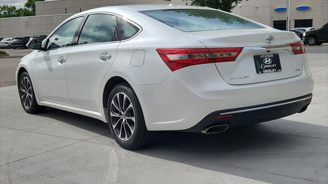 2016 Toyota Avalon XLE