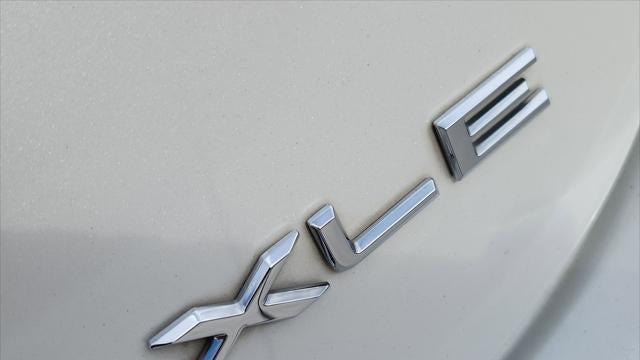 2016 Toyota Avalon XLE