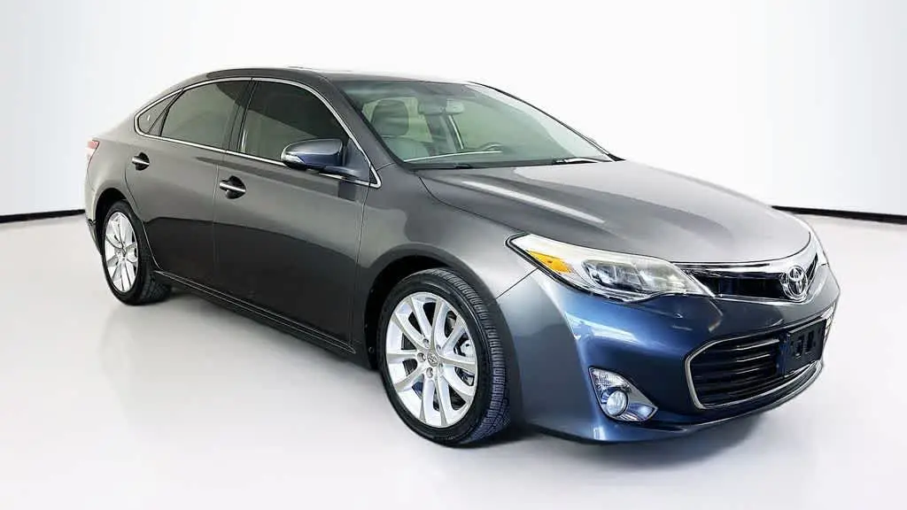 2013 Toyota Avalon XLE