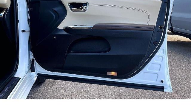 2016 Toyota Avalon XLE