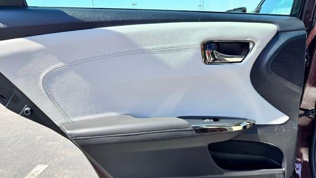 2016 Toyota Avalon XLE