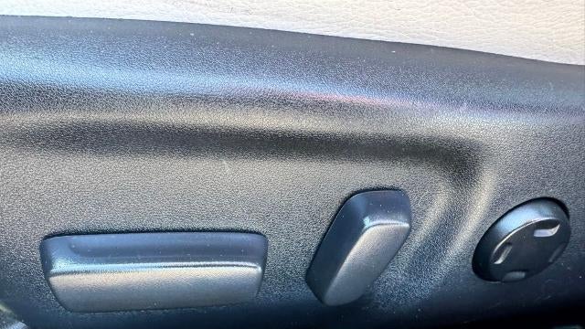 2016 Toyota Avalon XLE