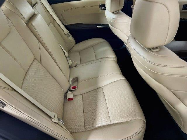 2018 Toyota Avalon - $25,900