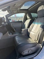 2016 Camry Thumbnail 17