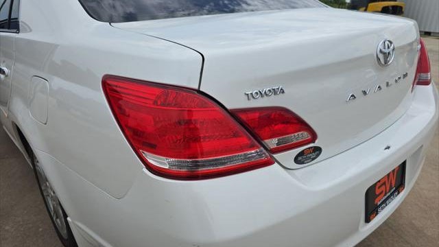 2010 Toyota Avalon Limited