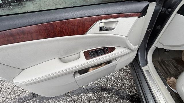 2012 Toyota Avalon Base