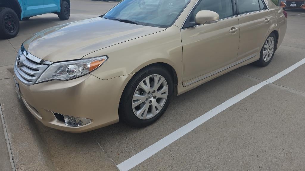 Preowned 2011 Toyota Avalon Limited for Sale