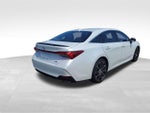 2019 Avalon Thumbnail 4