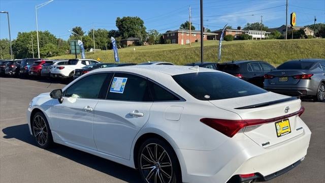 2019 Toyota Avalon Touring