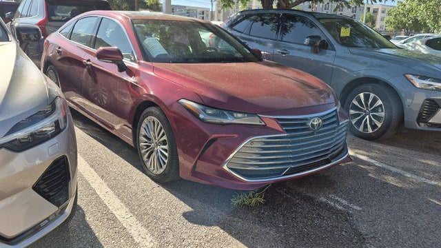 2019 Toyota Avalon XLE