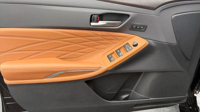 2019 Toyota Avalon XLE