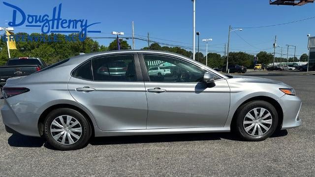 2024 Toyota Camry Hybrid LE