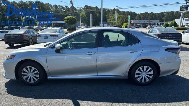 2024 Toyota Camry Hybrid LE