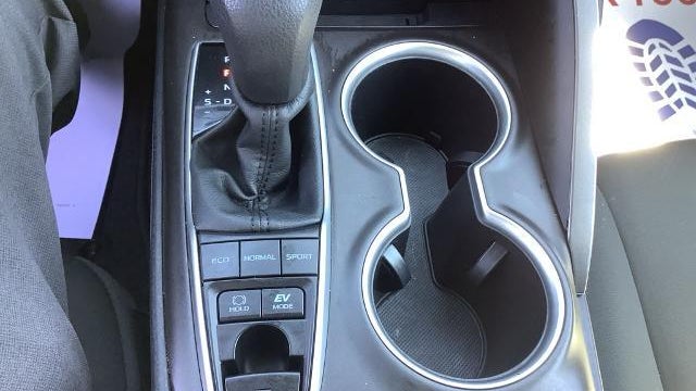 2023 Toyota Camry Hybrid LE
