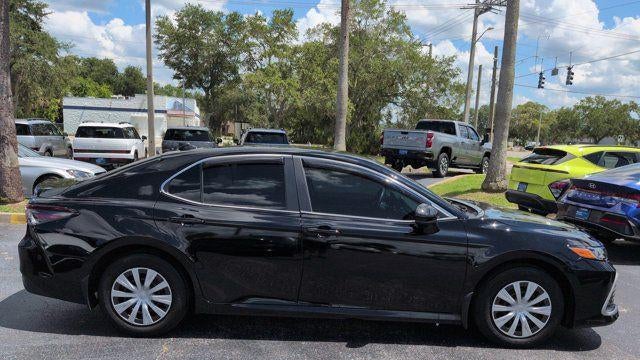 2024 Toyota Camry Hybrid LE