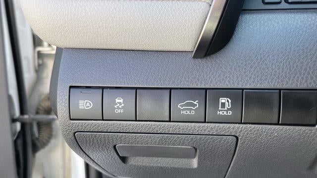 2021 Toyota Camry Hybrid LE