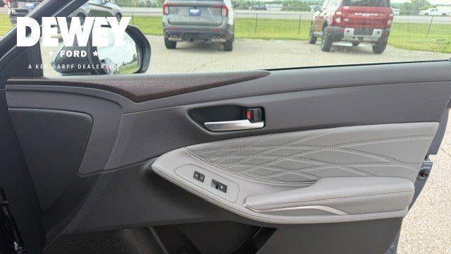 2020 Toyota Avalon Hybrid Limited