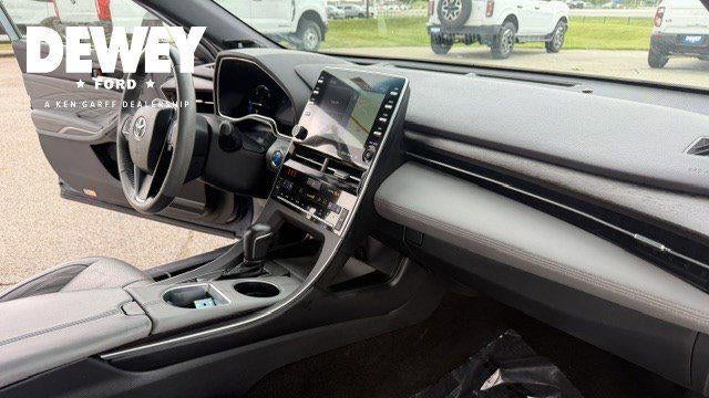 2020 Toyota Avalon Hybrid Limited