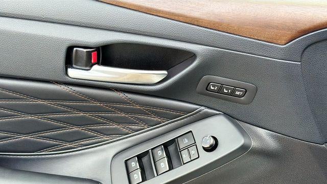 2021 Toyota Avalon Hybrid Limited